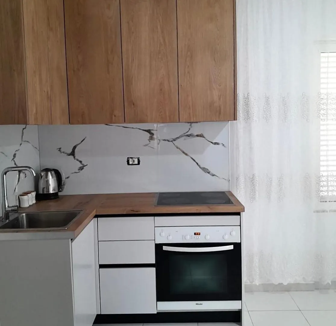 Villa Oliver Hamallaj 0*,  Albania