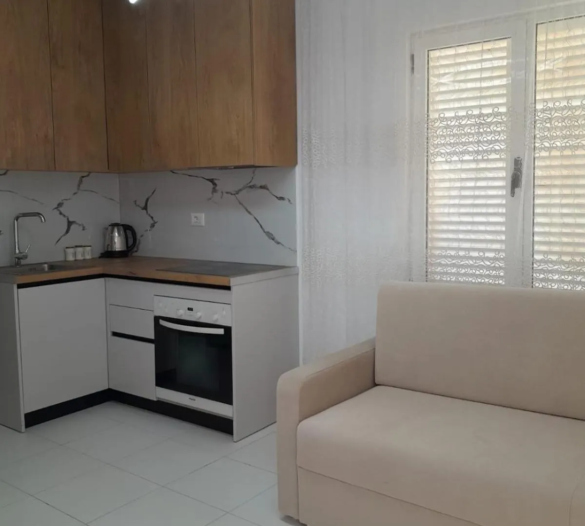 Villa Oliver Hamallaj 0*,